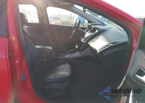 2013 Ford Focus Se из США, поврежденный, VIN 1FADP3F22DL267531